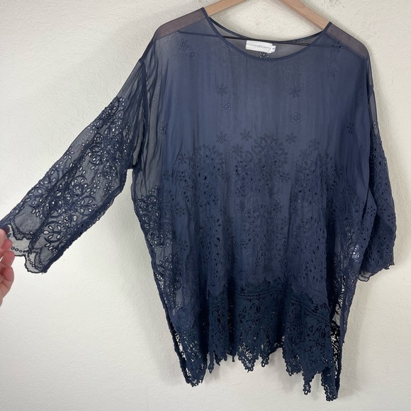 Johnny Was Tops - Johnny Was 4 Love and Liberty Silk Lace Eyelet Ruffle Top in Grey Size Small